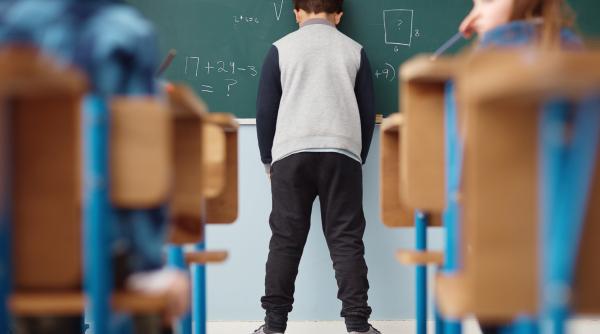 Anxietatea legată de școală. Prof. Petruț Rizea: „Am identificat mai multe cauze”