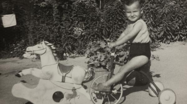 Oamenii crescuți în anii ’60 și ’70 au un caracter puternic datorită acestor 11 experiențe dificile din copilărie