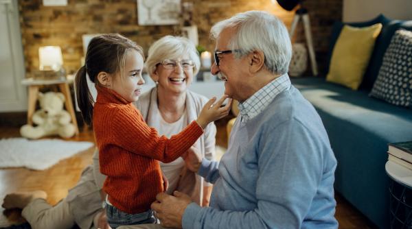 Când devii cu adevărat „bătrân”. Ce arată un studiu amplu după 25 de ani de analiză pe 14.000 de oameni