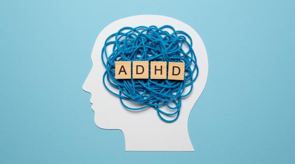 Studiu: Inteligența artificială poate identifica mai devreme riscul de ADHD, pe baza datelor medicale de rutină