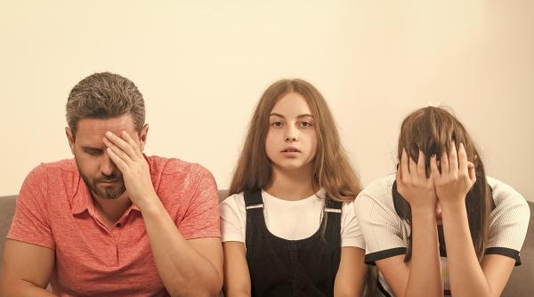 Leca arată care sunt semnele alienării parentale prezente la adolescenții cu vârsta de până în 14 ani