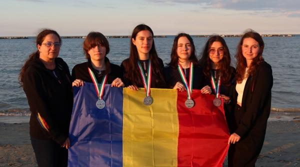 Patru medalii pentru echipa României, la Olimpiada Europeană de Informatică pentru Fete organizată în Italia
