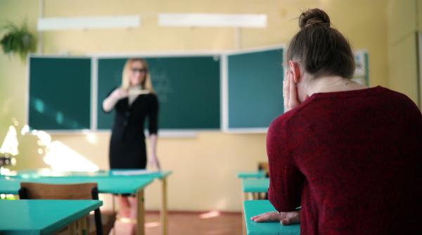 Dezumanizarea profesorilor: Leca explică de ce refuză cadrele didactice să mai sune părinții elevilor aflați în risc major / VIDEO