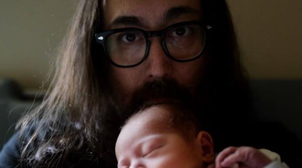 Fiul lui John Lennon, Sean, a devenit tată pentru prima dată. Numele „de aur” ales pentru băiețelul său