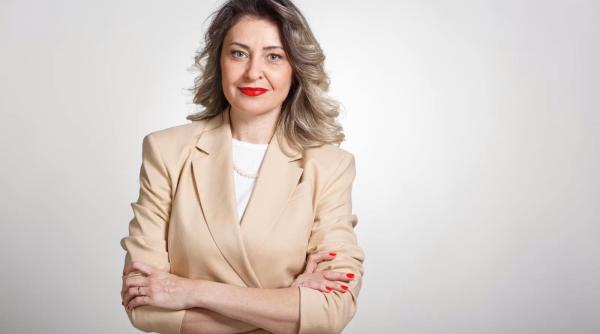 „Am învățat să prăjim oul în o sută de feluri, dar am uitat cum să creștem găina!” Prof. Claudia Chiru, despre capcana orelor remediale