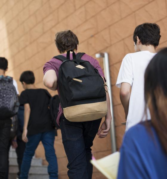 Reduceri de clase în mai multe județe, în noul an școlar. Profesorii riscă să rămână fără ore, sindicatele anunță proteste