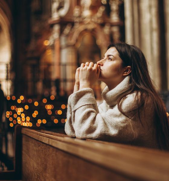 Părintele Pimen Vlad, mesaj pentru femei: „Acolo unde este o femeie cu inimă curată, se face pace se așază binecuvântarea lui Dumnezeu”