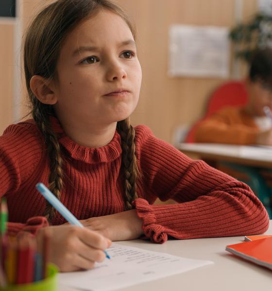 Profesorii spun că pot să își dea seama care elevi folosesc IA în loc să gândească singuri, după aceste comportamente