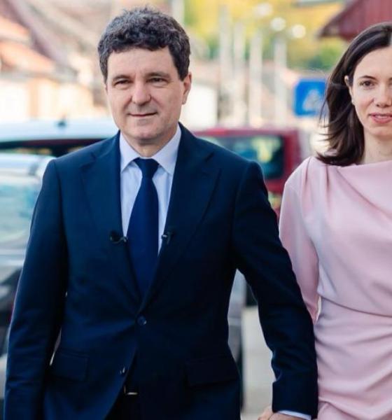 Ce spune Mirabela Grădinaru, partenera președintelui Nicușor Dan, despre accesul copiilor la social media și telefoane