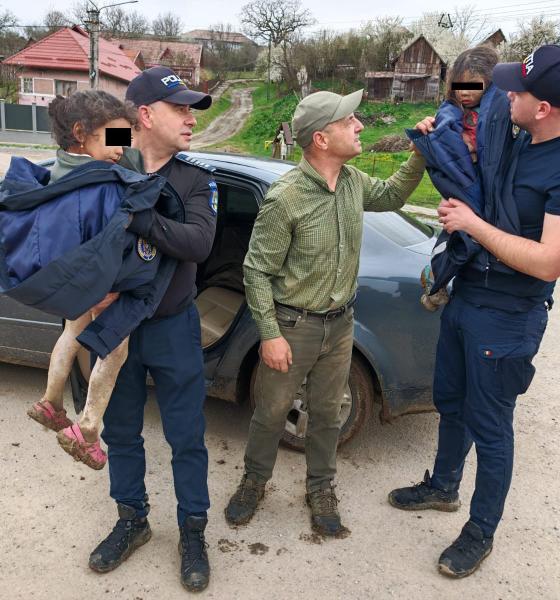BREAKING NEWS! Rebeca și Melisa, fetițele dispărute din Târnăveni, au fost găsite în pădure