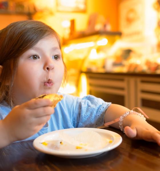 Pandemia tăcută a obezității infantile. Avertismentul dr. Mihai Craiu: „Suntem o mașină fără frâne care merge în jos”