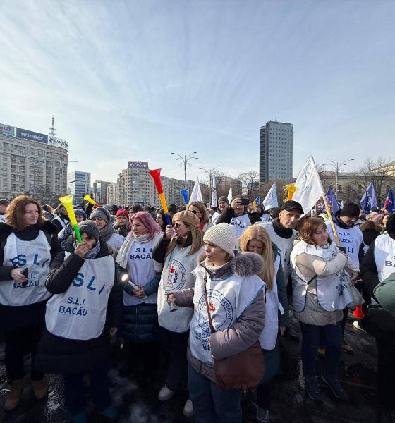 Sindicatele din Educaţie: Solicităm, la fel ca şi Sanitas, renunţarea la această „mizerie” de proiect al legii salarizării