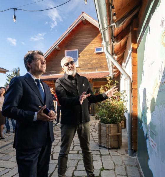 Nicușor Dan pune educația în centrul dezvoltării satului românesc: ”Copilul tău are o șansă egală?”