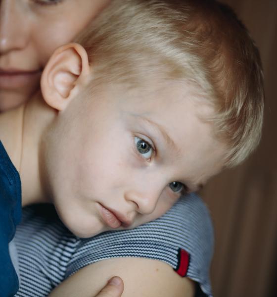 „O să-i treacă” sau are nevoie de ajutor? 5 semne pe care părinții nu ar trebui să le ignore