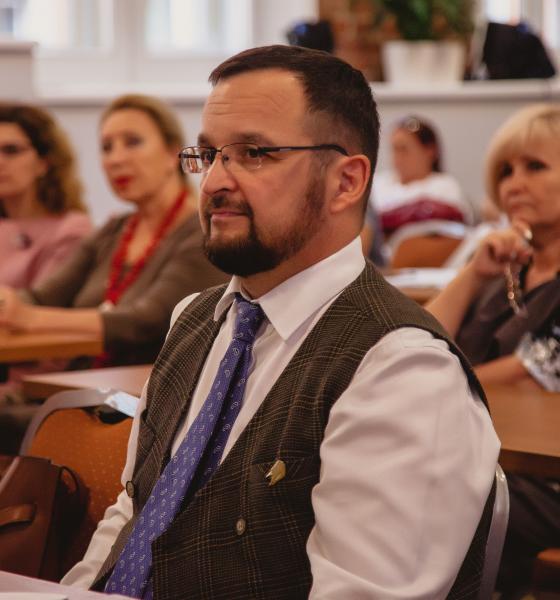 Dezastru la testul pentru directorii de școli: Peste 2.000 de profesori au picat la pleonasme și matematică de gimnaziu
